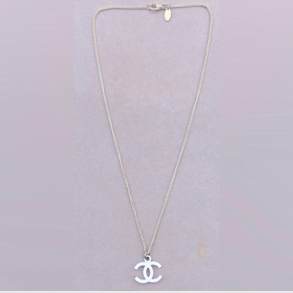 AUTHENTIC CHANEL• 04C White CC Logo Pendant w/ Silver Tone Chanel Necklace•EUC